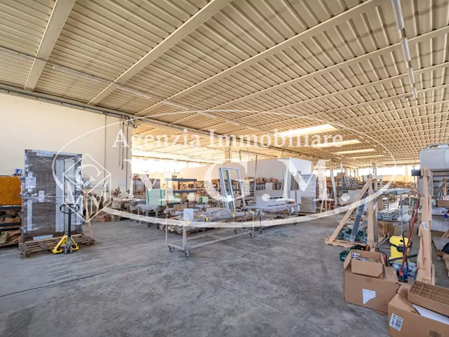 Immagine 22 di Capannone industriale in vendita  a Calcinaia