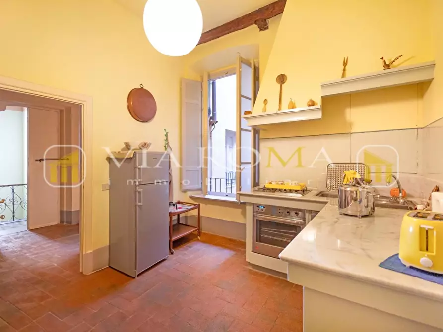 Immagine 6 di Appartamento in vendita  a Lucca