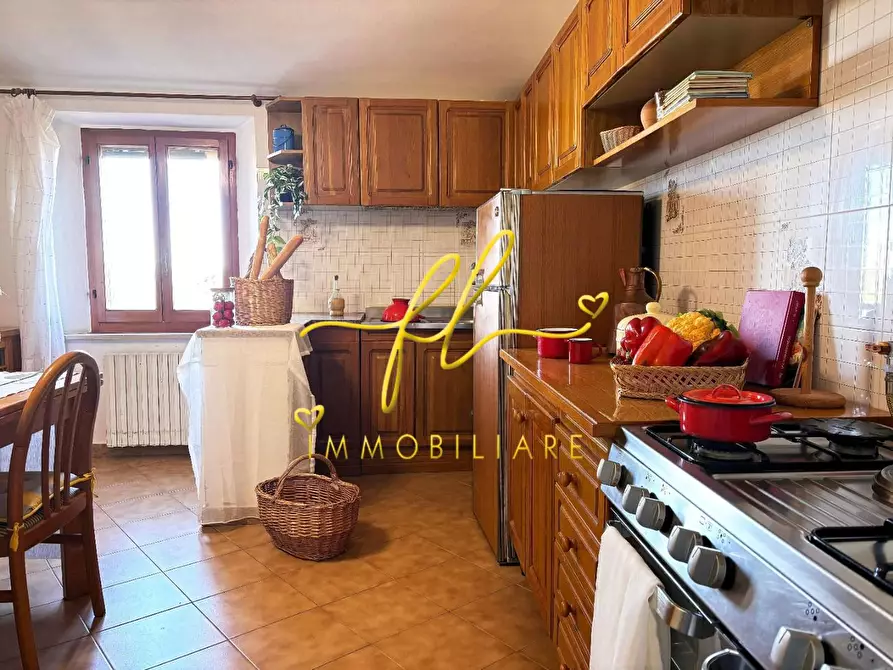 Immagine 14 di Appartamento in vendita  a Pomarance