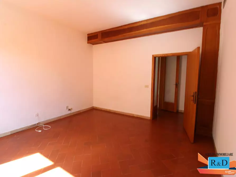 Immagine 11 di Appartamento in vendita  a Poggibonsi