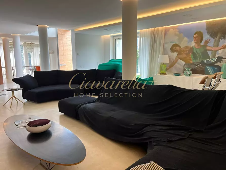 Immagine 25 di Villa in vendita  a Forte Dei Marmi