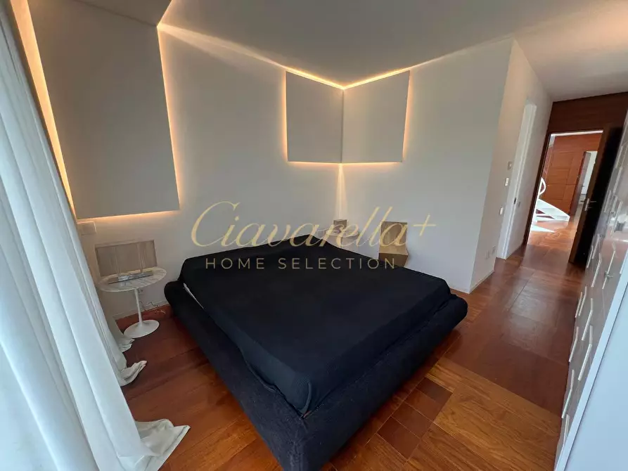 Immagine 13 di Villa in vendita  a Forte Dei Marmi