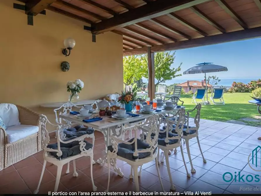 Immagine 13 di Villa in vendita  a Massarosa