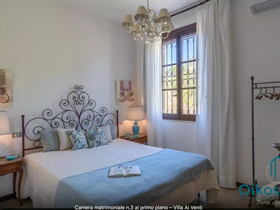 Immagine 38 di Villa in vendita  a Massarosa