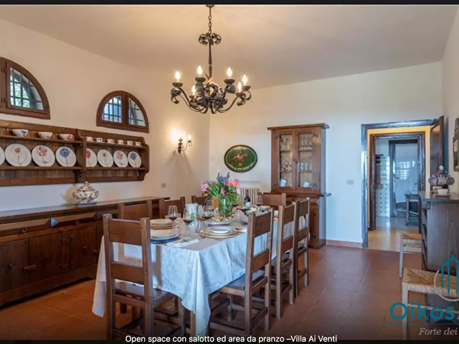 Immagine 30 di Villa in vendita  a Massarosa