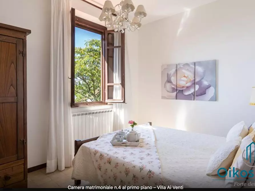 Immagine 36 di Villa in vendita  a Massarosa