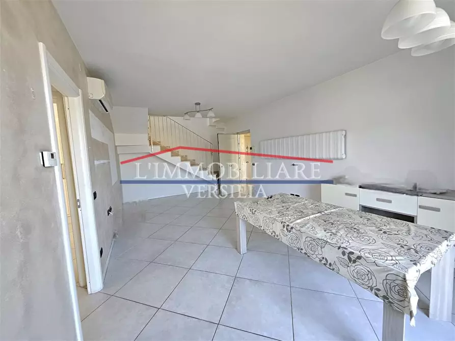 Immagine 4 di Appartamento in vendita  a Massa