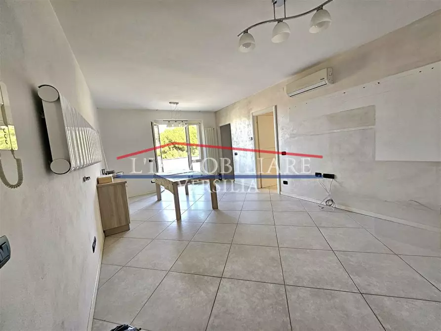 Immagine 3 di Appartamento in vendita  a Massa