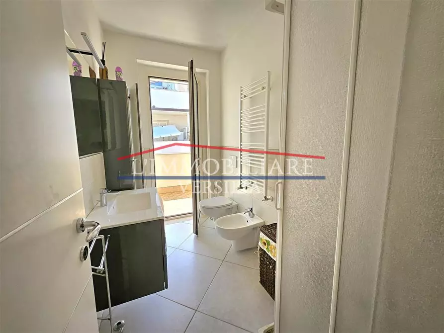 Immagine 8 di Appartamento in vendita  a Massa