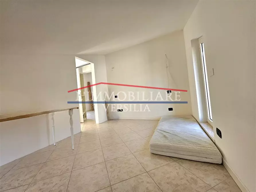 Immagine 20 di Appartamento in vendita  a Massa