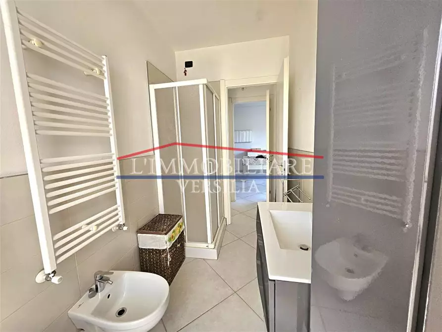 Immagine 9 di Appartamento in vendita  a Massa