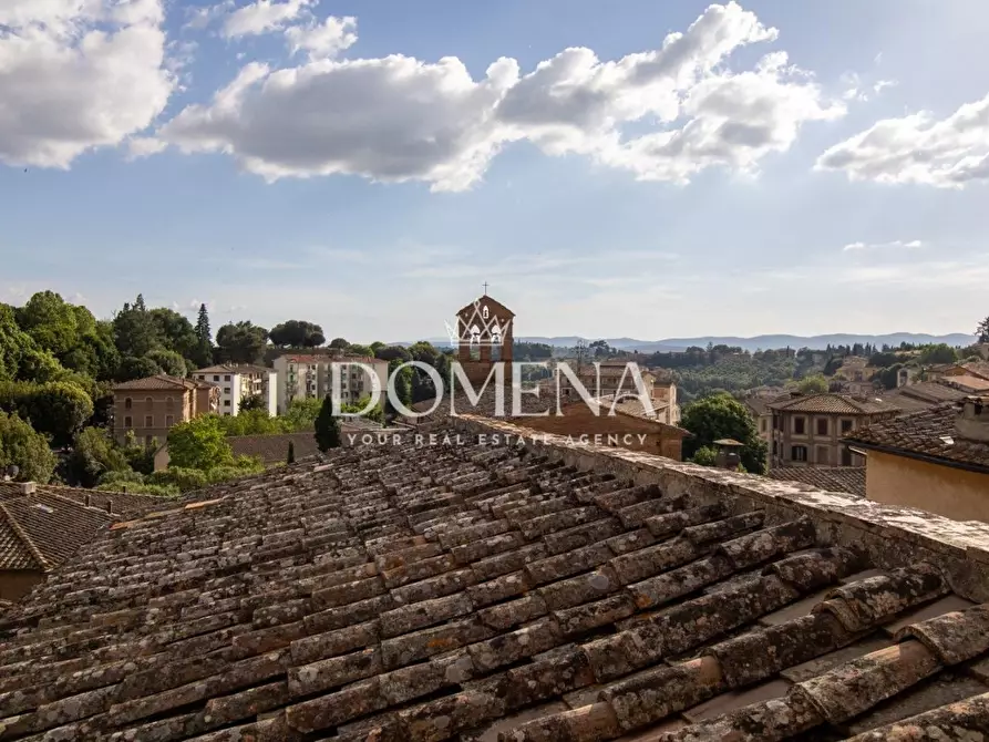 Immagine 26 di Appartamento in vendita  a Siena