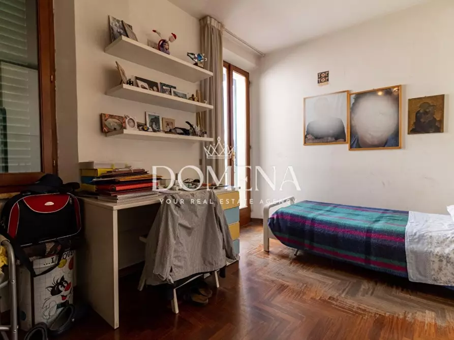 Immagine 14 di Appartamento in vendita  a Siena