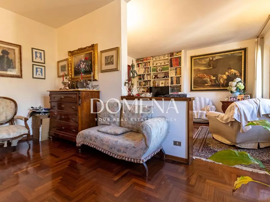 Immagine 30 di Appartamento in vendita  a Siena