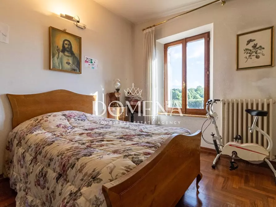 Immagine 20 di Appartamento in vendita  a Siena