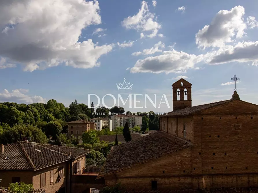 Immagine 23 di Appartamento in vendita  a Siena