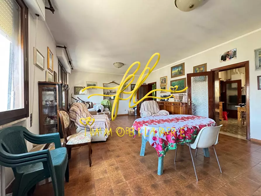 Immagine 10 di Appartamento in vendita  a Livorno