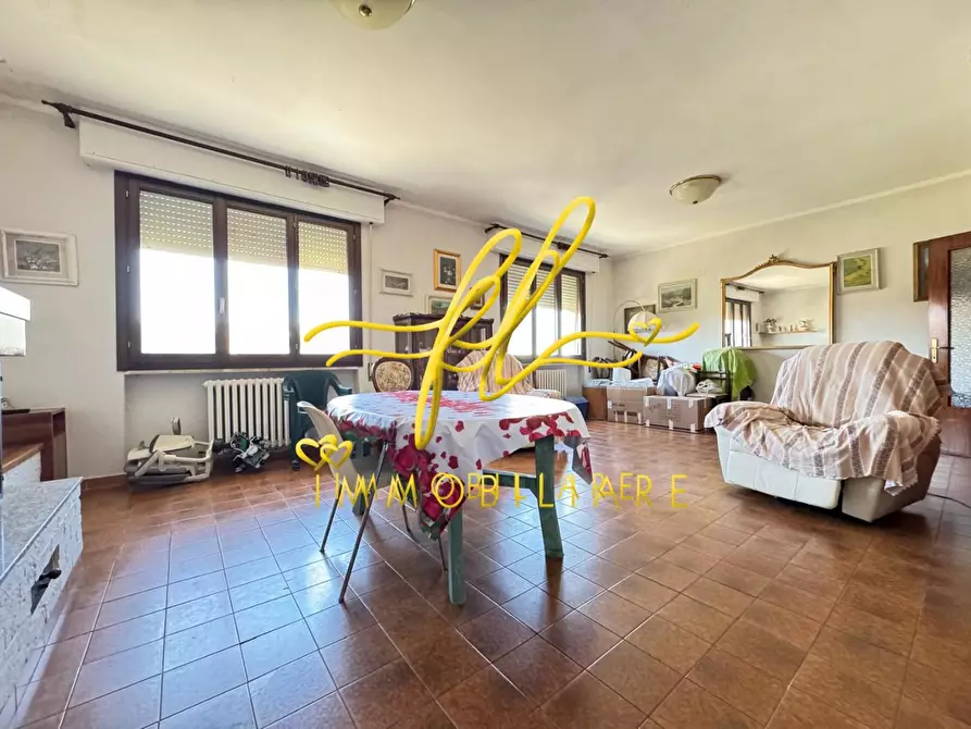 Immagine 11 di Appartamento in vendita  a Livorno