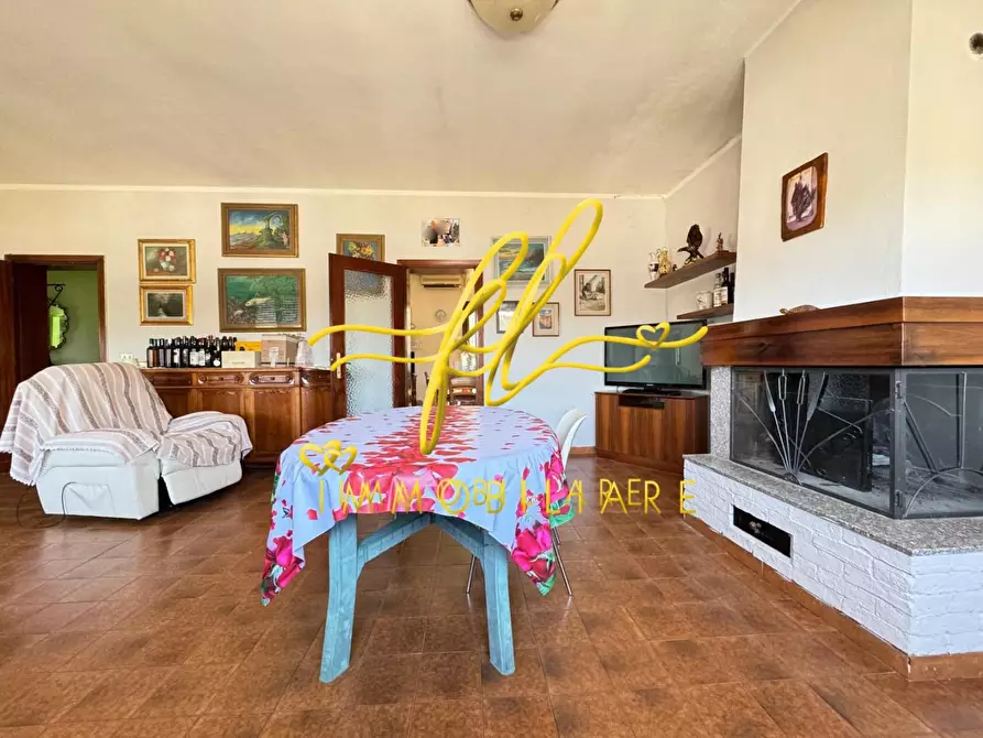 Immagine 2 di Appartamento in vendita  a Livorno