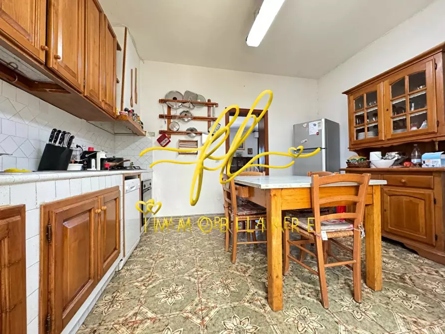 Immagine 15 di Appartamento in vendita  a Livorno