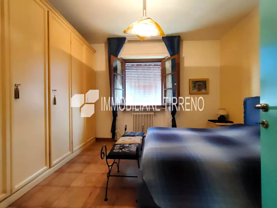 Immagine 24 di Villa in vendita  a Massa