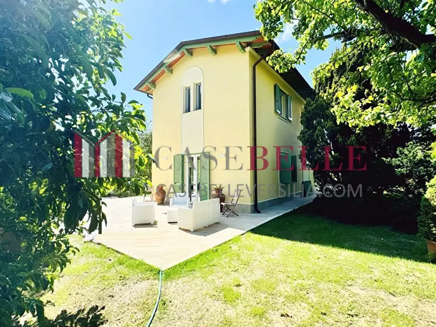 Immagine 47 di Villa in affitto  a Forte Dei Marmi