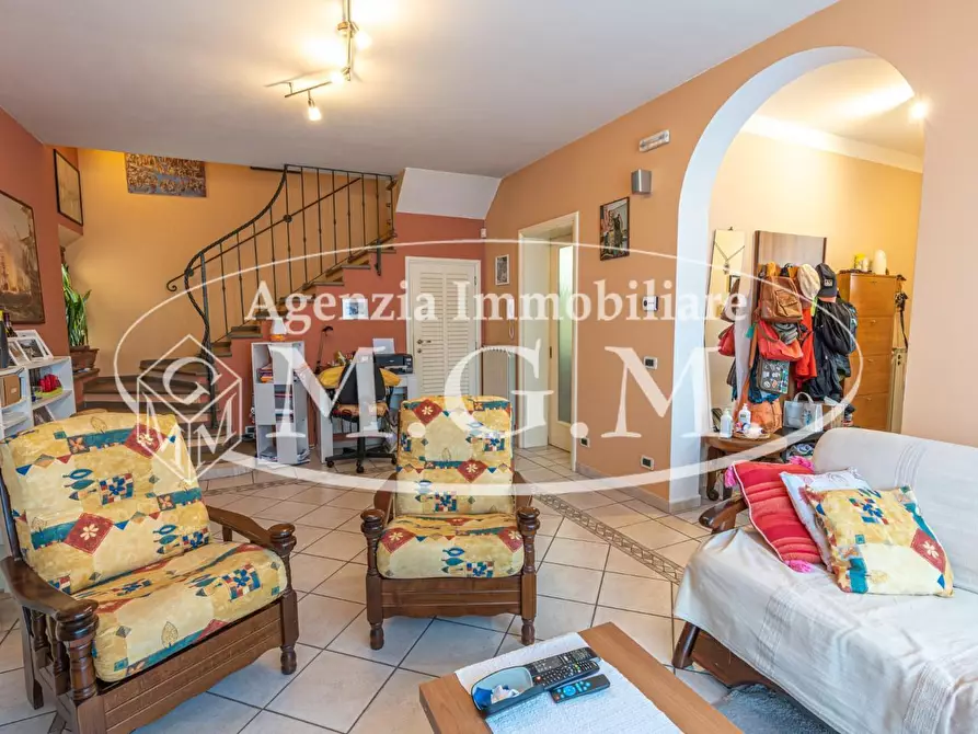 Immagine 5 di Porzione di casa in vendita  a Santa Maria A Monte