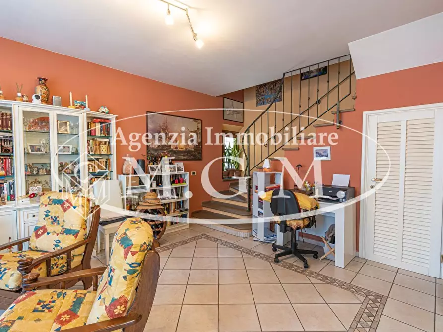 Immagine 2 di Porzione di casa in vendita  a Santa Maria A Monte