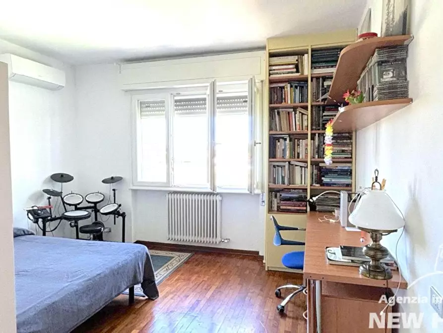 Immagine 23 di Villa in vendita  a Pisa