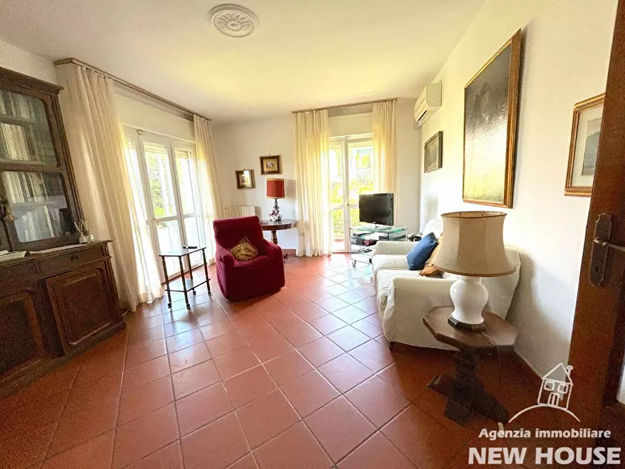 Immagine 46 di Villa in vendita  a Pisa