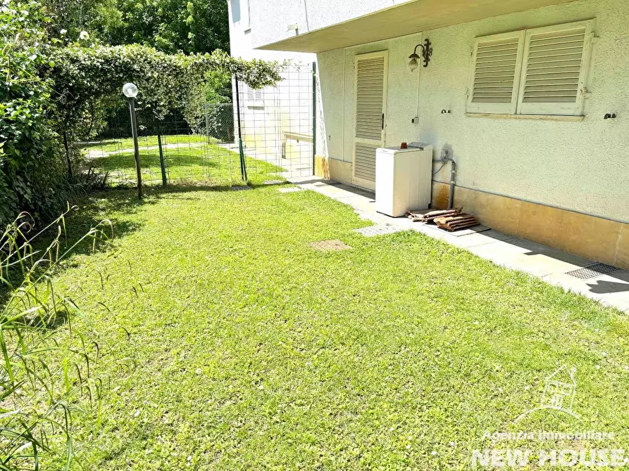 Immagine 71 di Villa in vendita  a Pisa