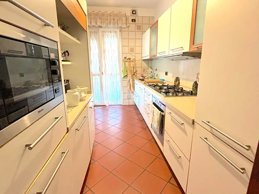 Immagine 53 di Villa in vendita  a Pisa