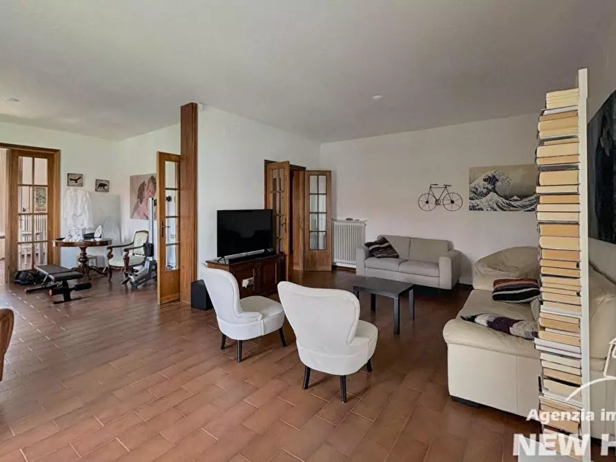 Immagine 42 di Villa in vendita  a Pisa