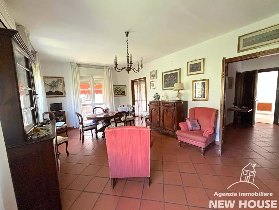 Immagine 51 di Villa in vendita  a Pisa
