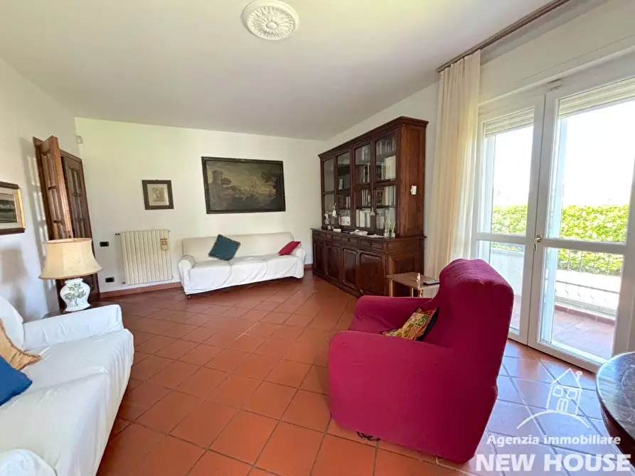 Immagine 50 di Villa in vendita  a Pisa