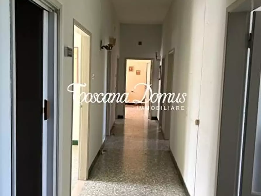 Immagine 7 di Appartamento in vendita  a Siena