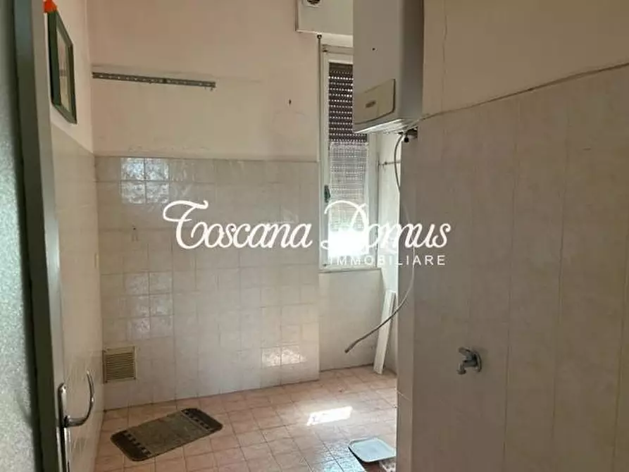 Immagine 4 di Appartamento in vendita  a Siena