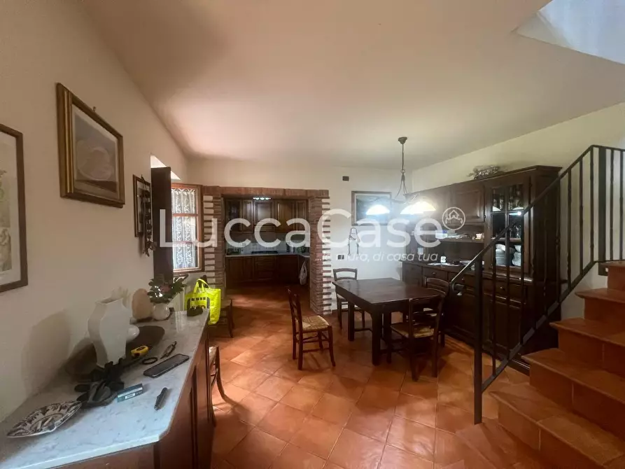 Immagine 21 di Rustico / casale in vendita  a Capannori