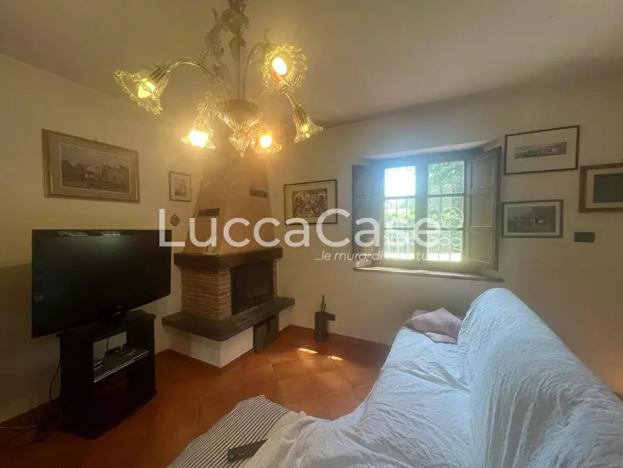 Immagine 20 di Rustico / casale in vendita  a Capannori