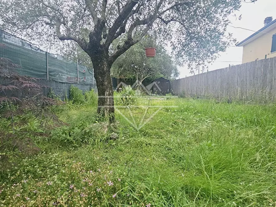 Immagine 1 di Terratetto in vendita  a Ortonovo