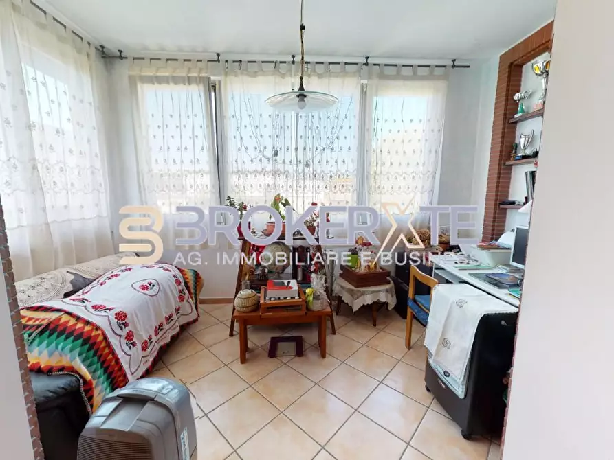 Immagine 8 di Appartamento in vendita  a Massa