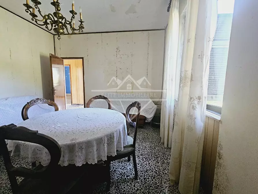 Immagine 6 di Casa bifamiliare in vendita  a Ortonovo