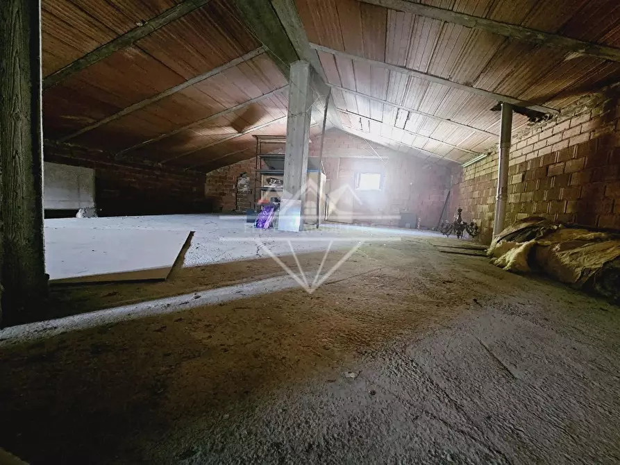 Immagine 14 di Casa bifamiliare in vendita  a Ortonovo