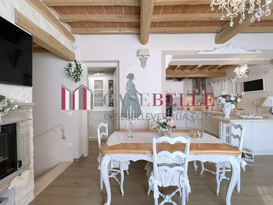Immagine 13 di Casa indipendente in vendita  a Camaiore