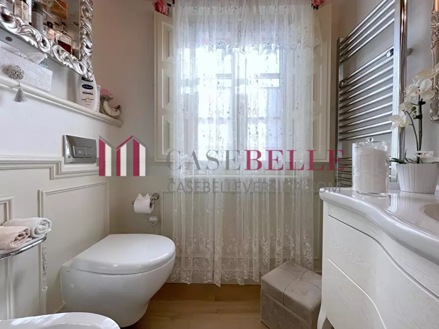 Immagine 28 di Casa indipendente in vendita  a Camaiore