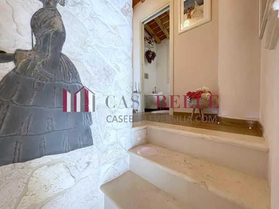 Immagine 32 di Casa indipendente in vendita  a Camaiore