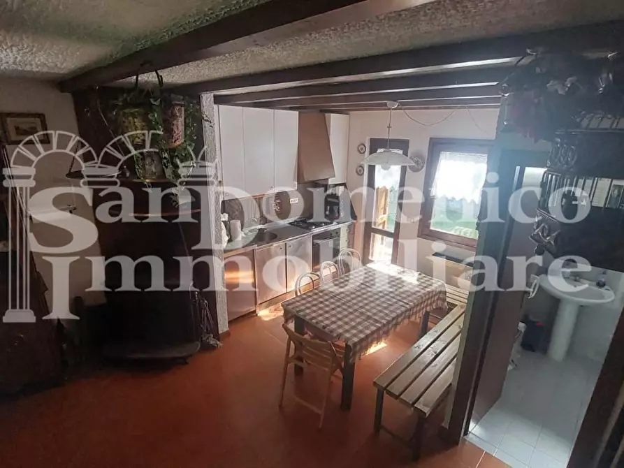 Immagine 21 di Casa bifamiliare in vendita  a Castiglione Di Garfagnana