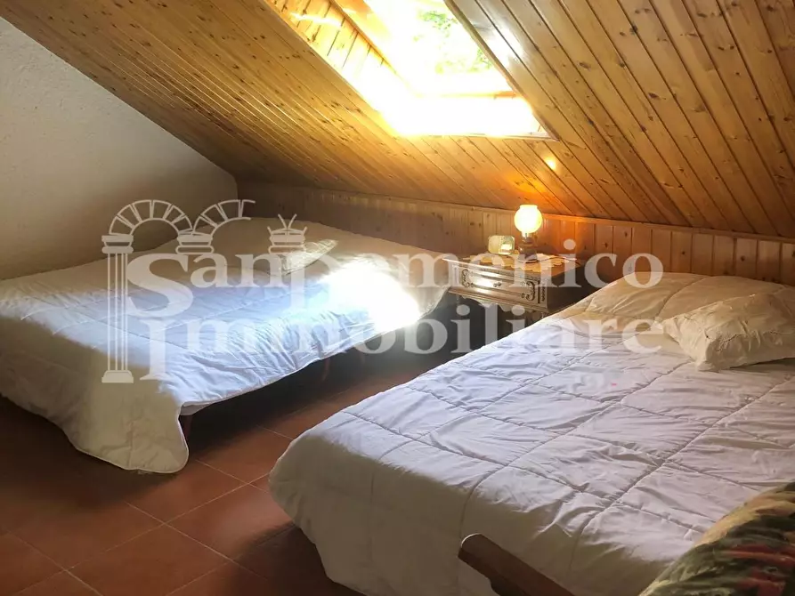 Immagine 20 di Casa bifamiliare in vendita  a Castiglione Di Garfagnana