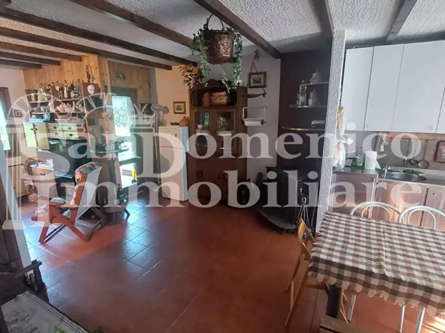 Immagine 15 di Casa bifamiliare in vendita  a Castiglione Di Garfagnana