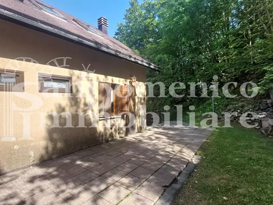 Immagine 5 di Casa bifamiliare in vendita  a Castiglione Di Garfagnana